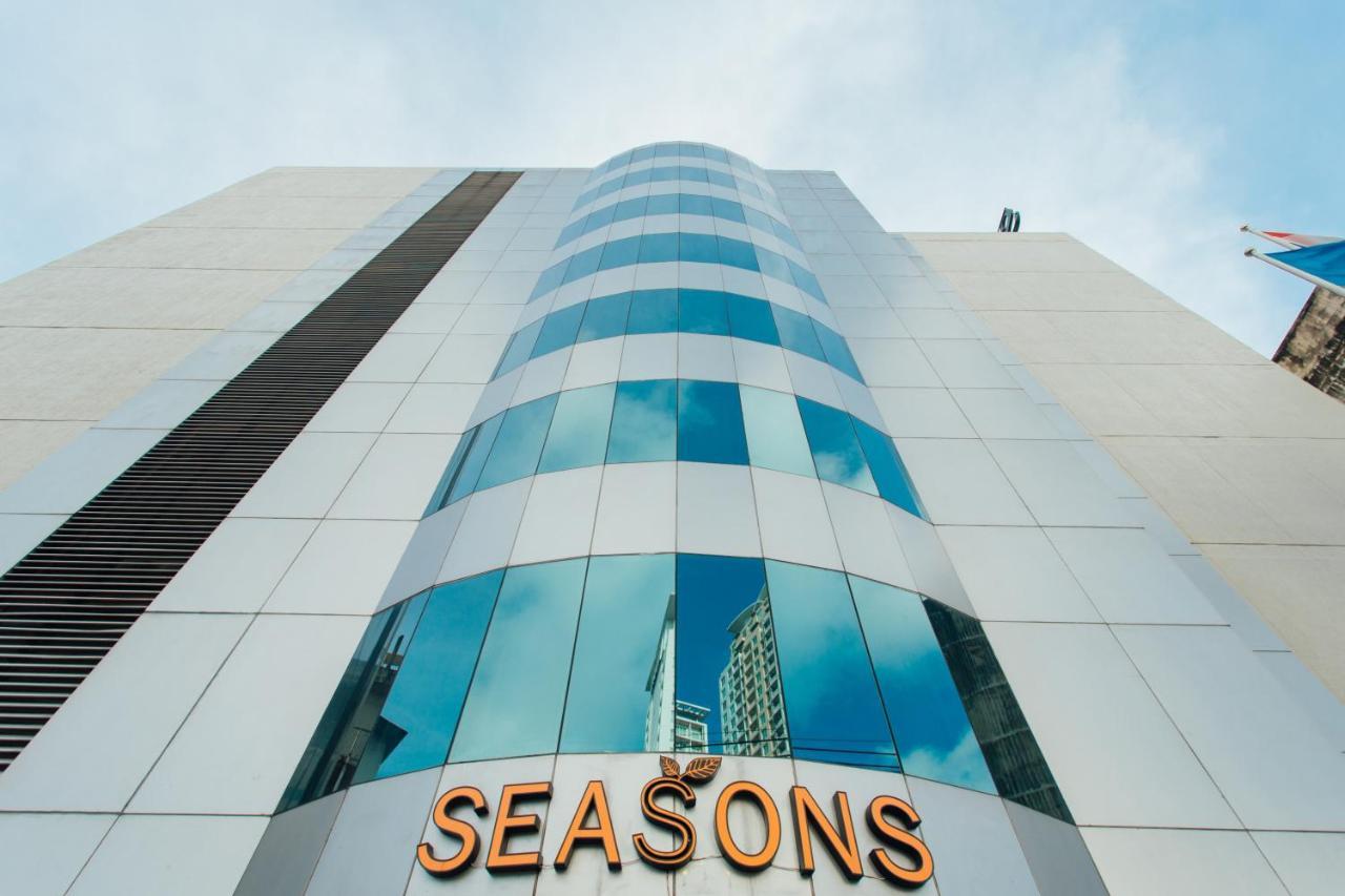 Seasons Siam Hotel Bangkok Exterior foto